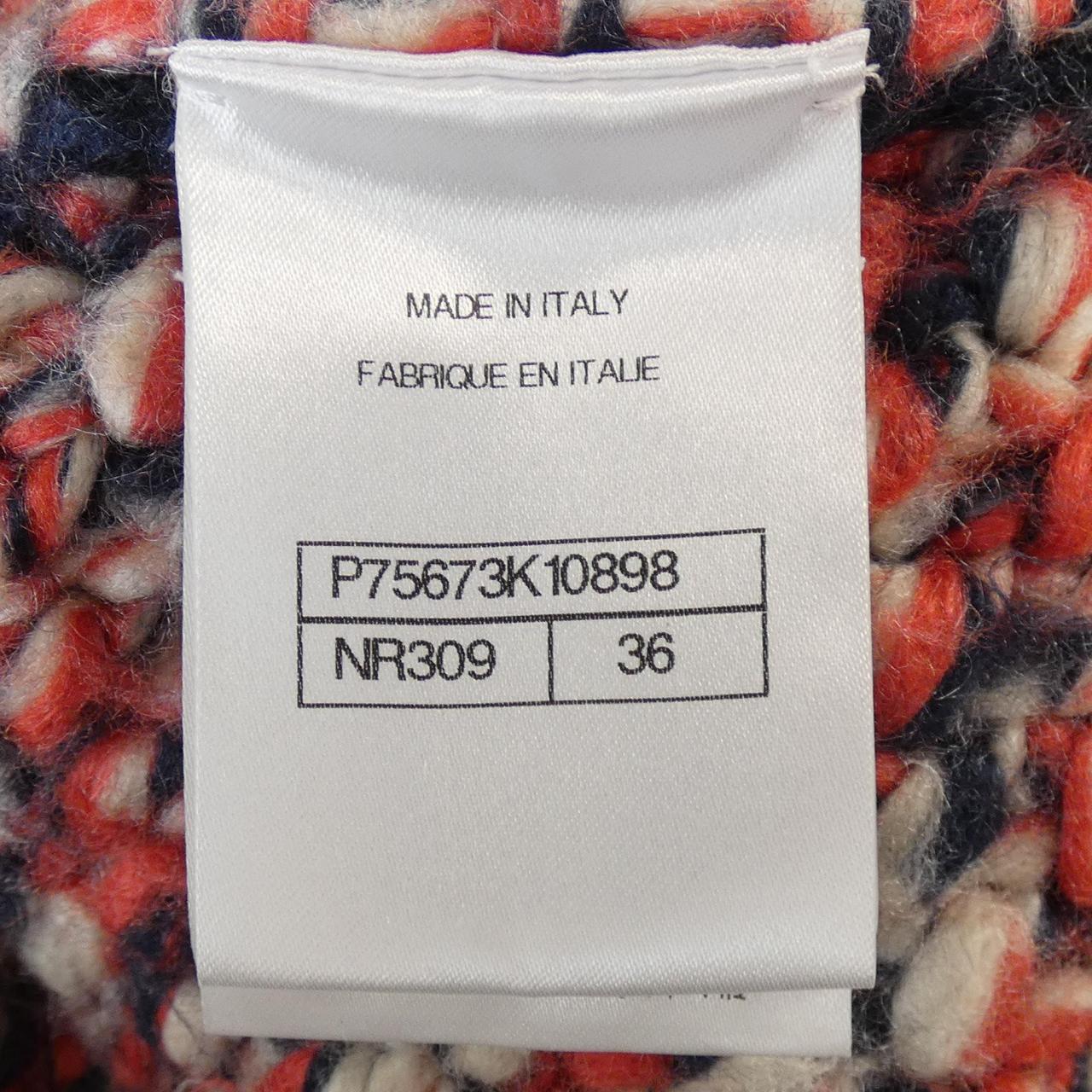 Chanel P75673K10898 Silk Cashmere igan
