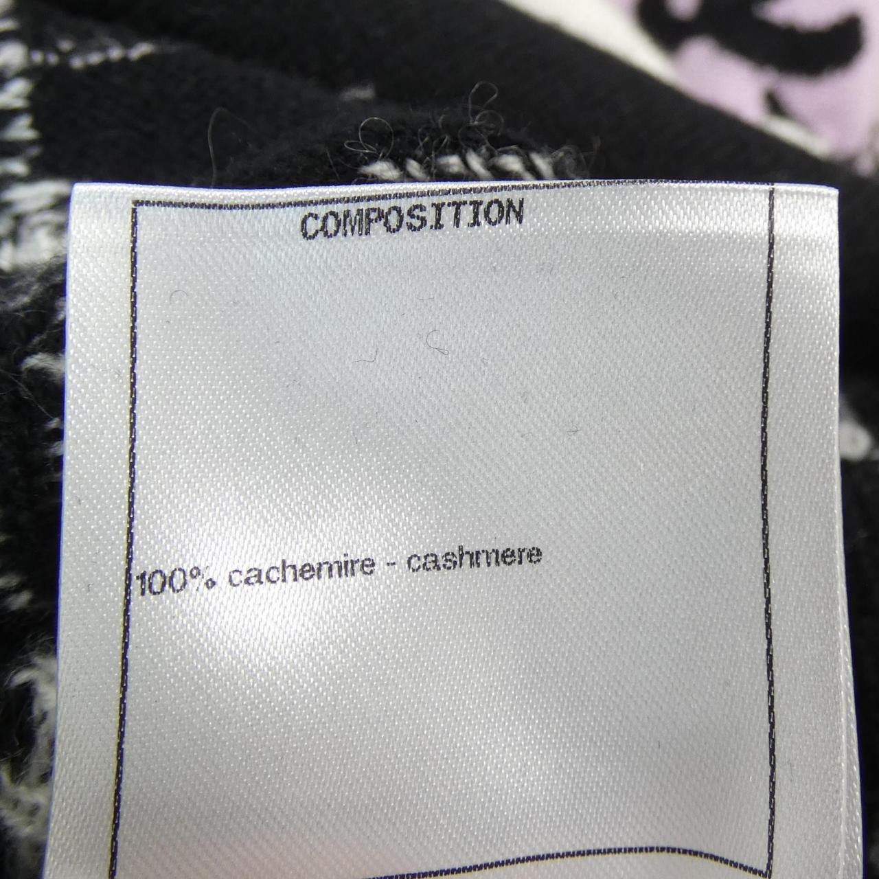 Chanel P73592K10550 22B 100% Cashmere igan