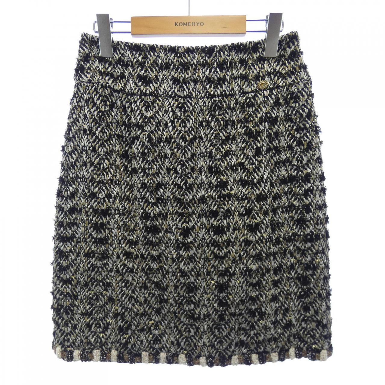 Chanel P44043V32312 Skirt