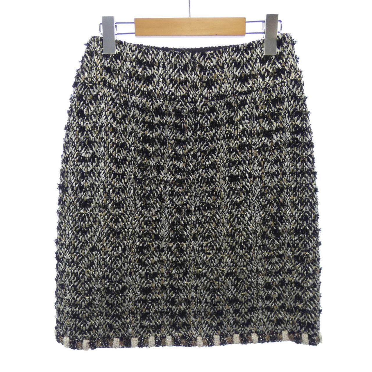 Chanel P44043V32312 Skirt
