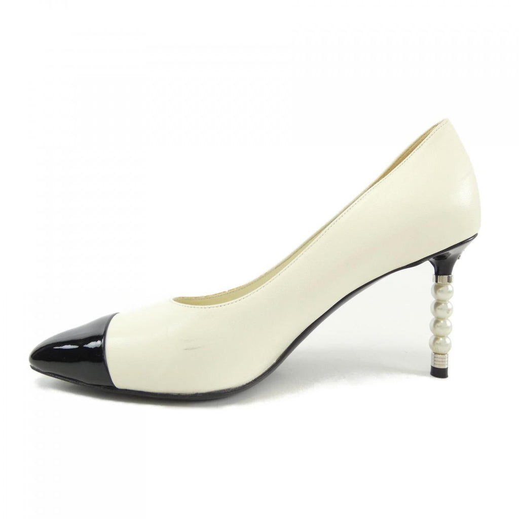 Chanel G35535Y51051 Lambskin Patent/Calfskin Pumps
