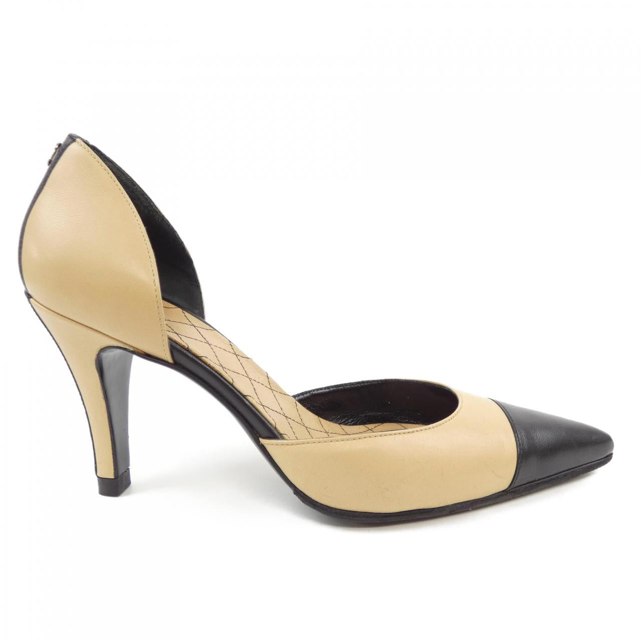 Chanel Pumps