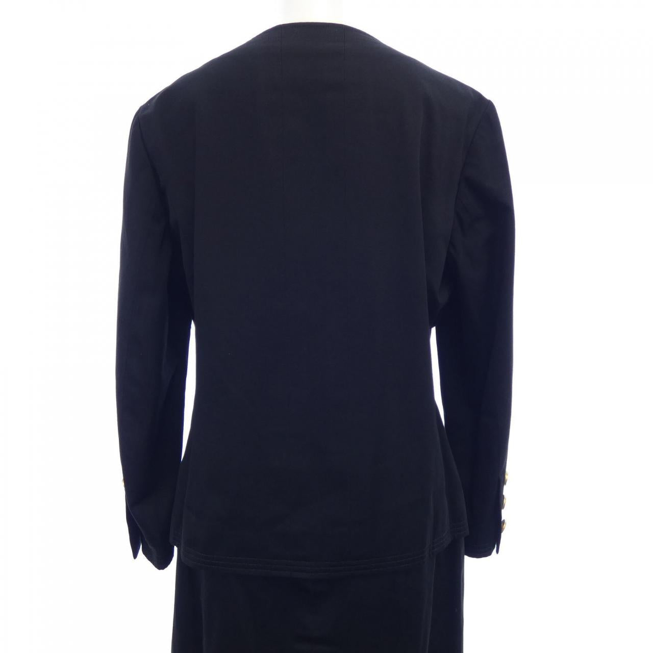 Chanel Suit Set