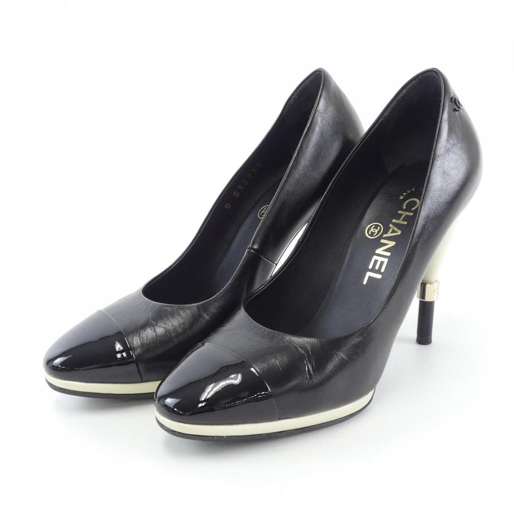 Chanel G32233Y50626 CRUM Calf Patent Calf Pumps