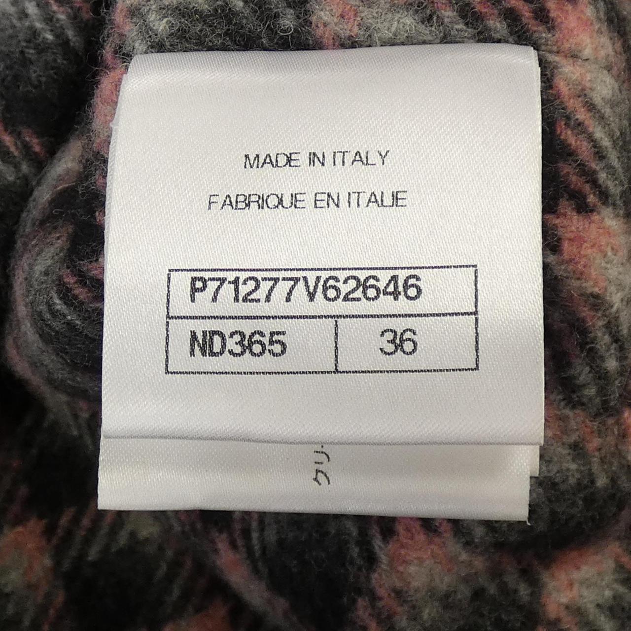 Chanel P71277V62646 Vest