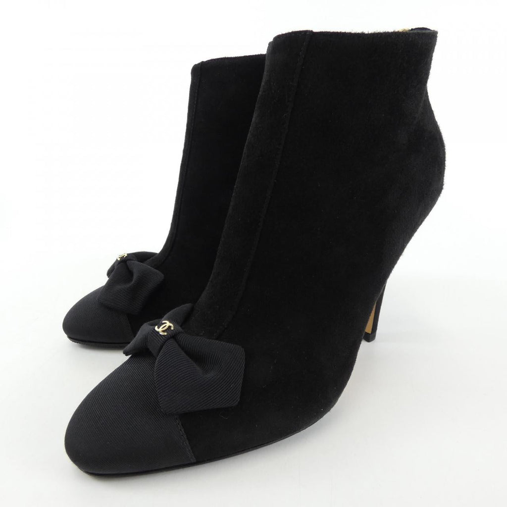 Chanel G31332Y50133 Kid Suede Boots