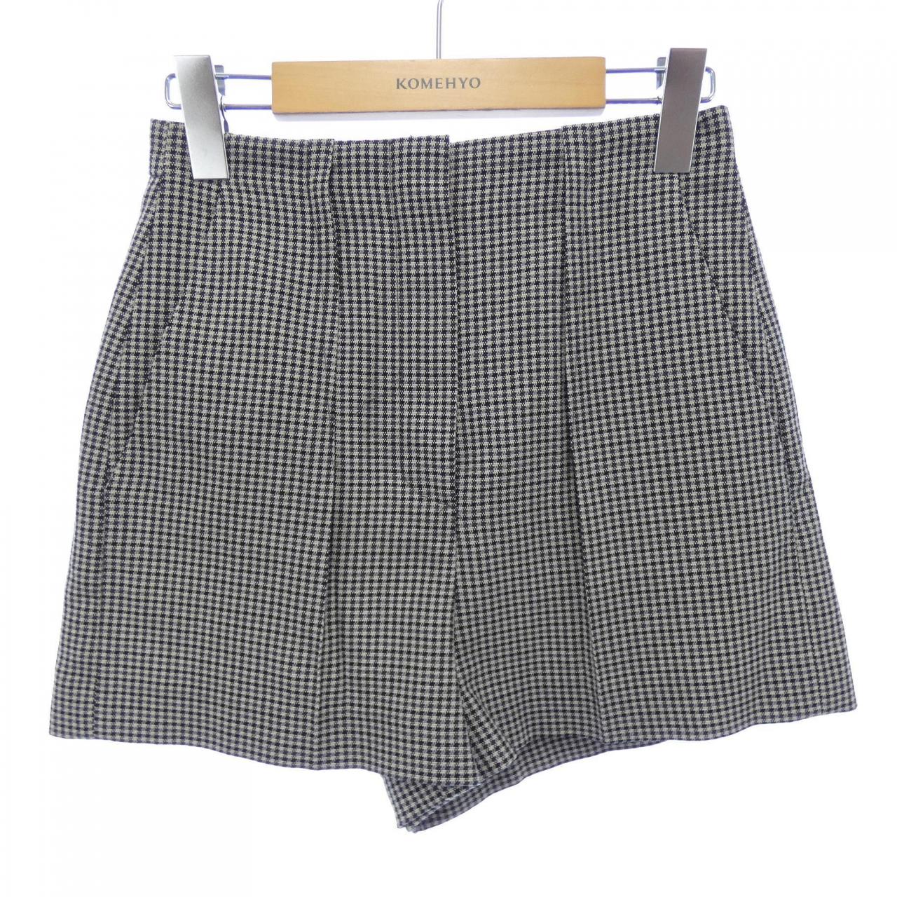 Fendi FR6398 ALCD Shorts