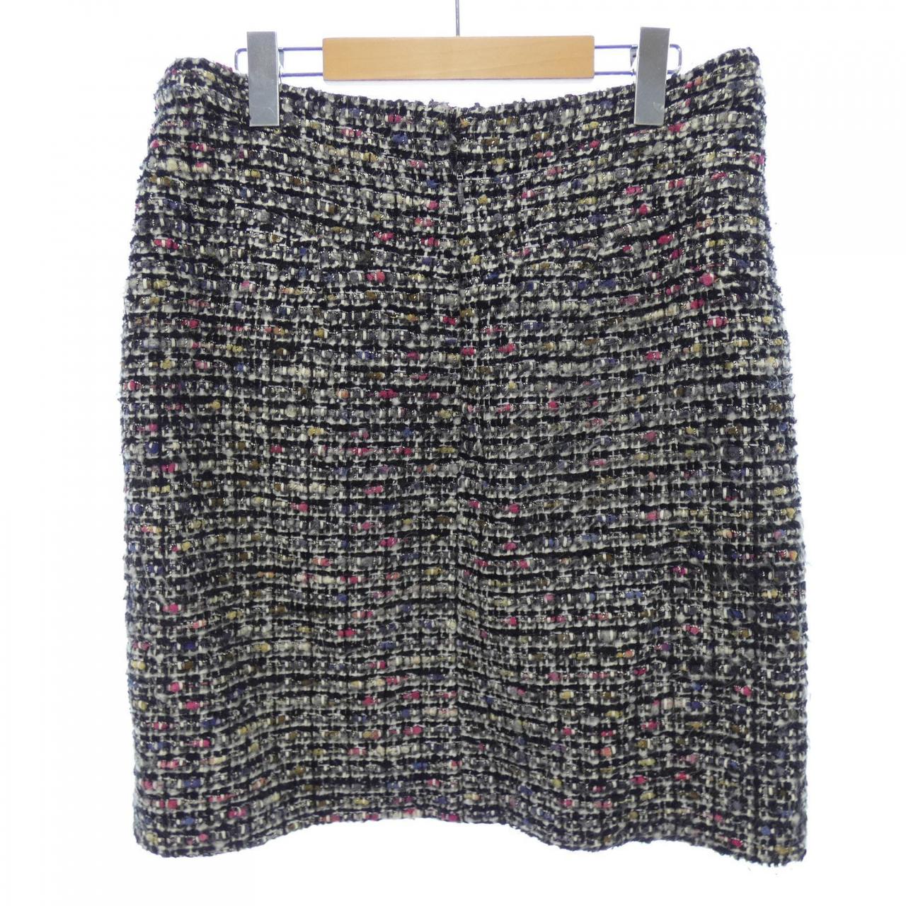 Chanel P39069V28216 Skirt
