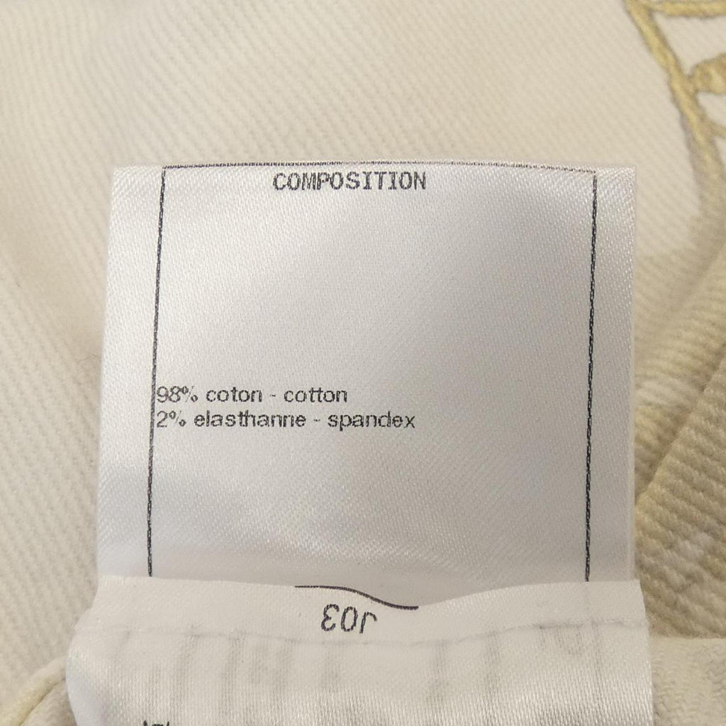 Chanel P57940V44059 Jeans