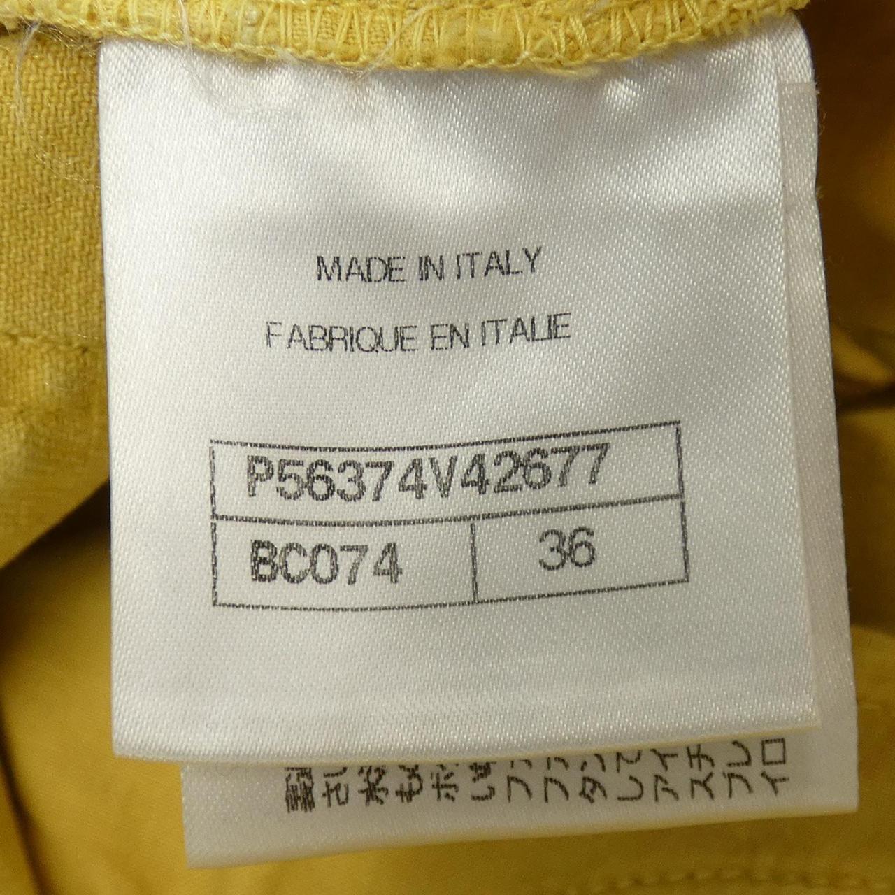 Chanel P56374V42677 Jeans