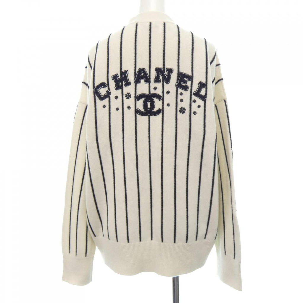 Chanel P74735K10714 Cashmere igan