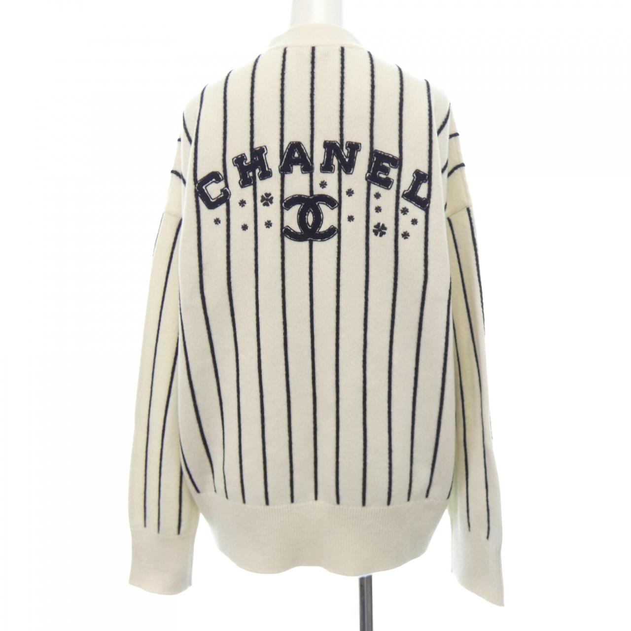 Chanel P74735K10714 Cashmere igan