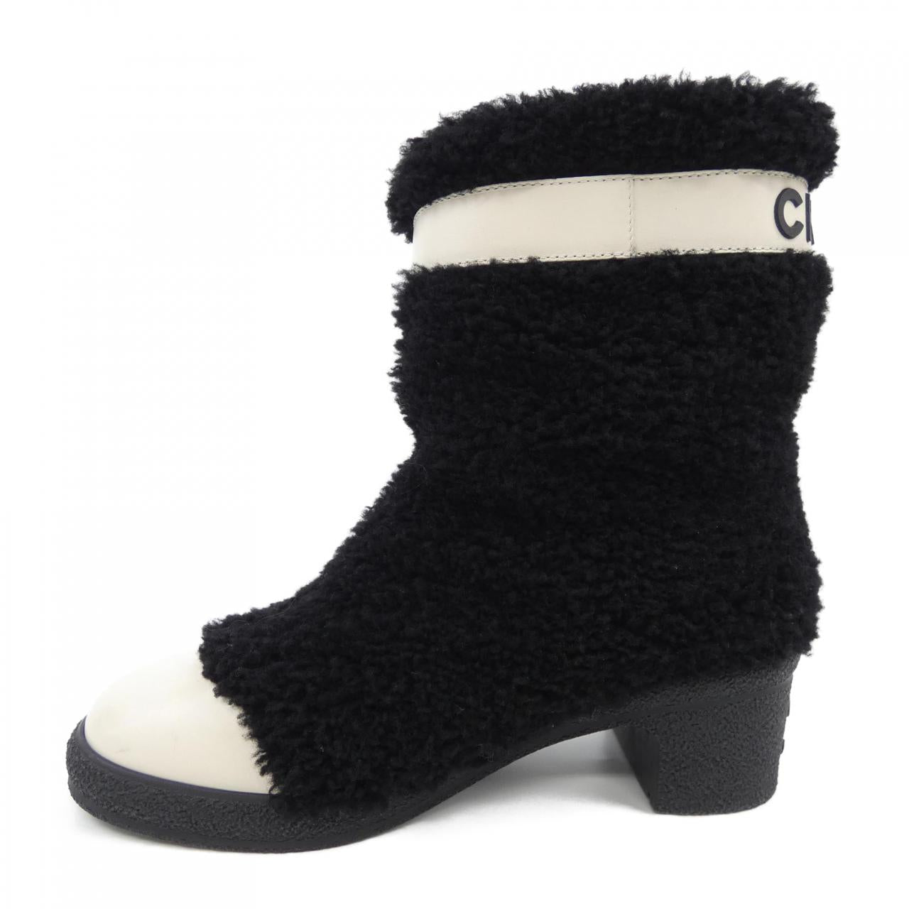 Chanel G34080Y51550 Shearling Boots