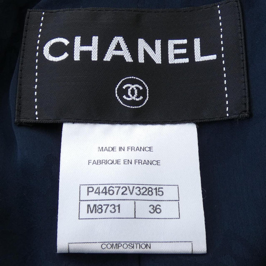 Chanel P44672V32815 Collarless Jacket Jacket