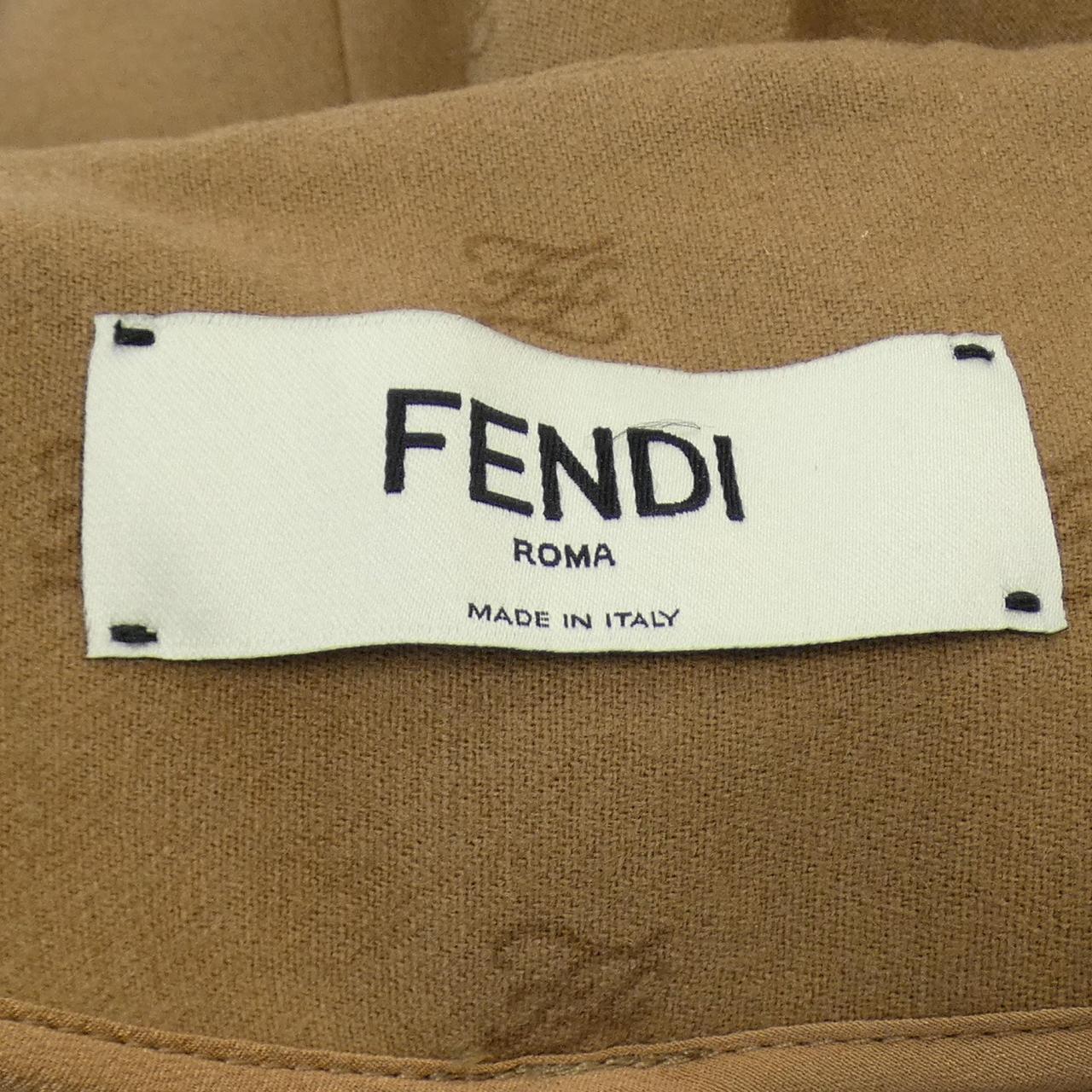 Fendi FR6336 AHL4 Cashmere Blend Shorts