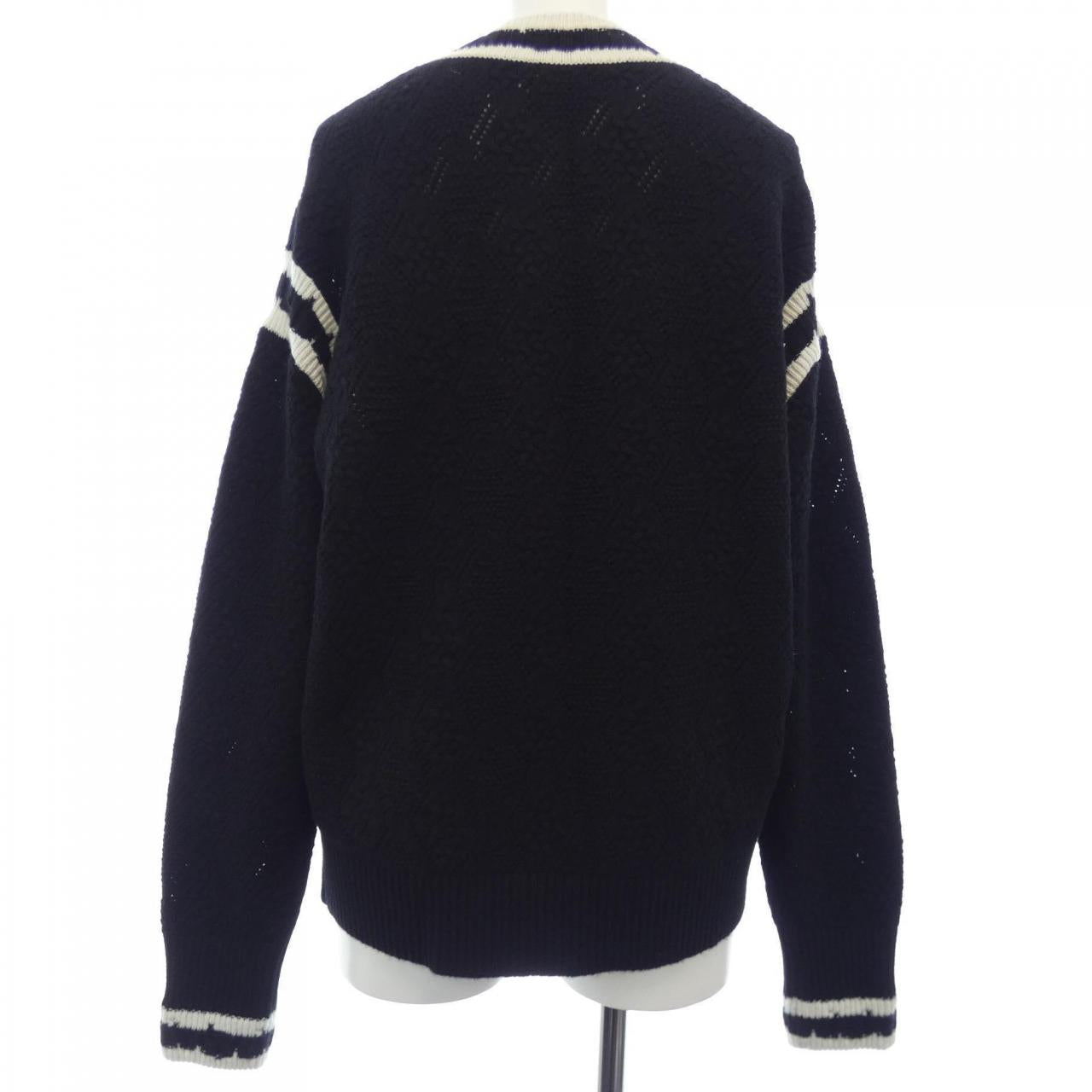 Chanel P72090K10339 Cashmere Knit