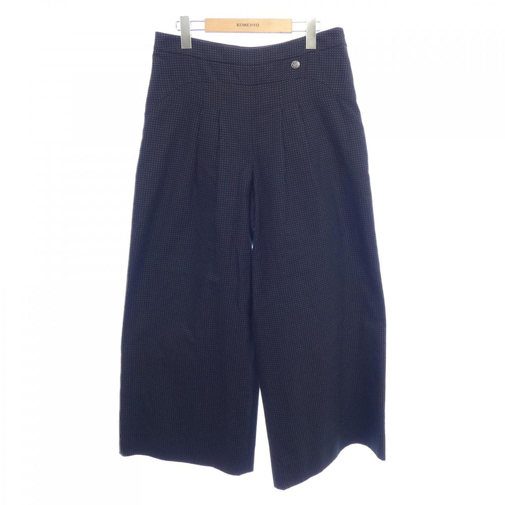 Chanel P45452V33551 Pants