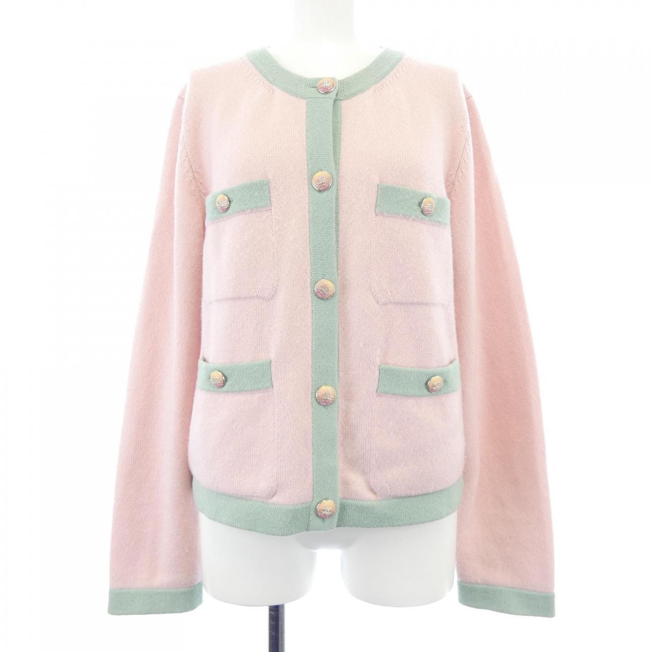 Chanel P76463K10983 Cashmere igan