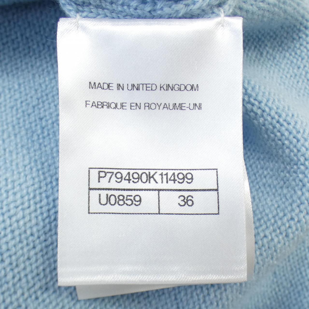 Chanel P79490K11499 Cashmere igan