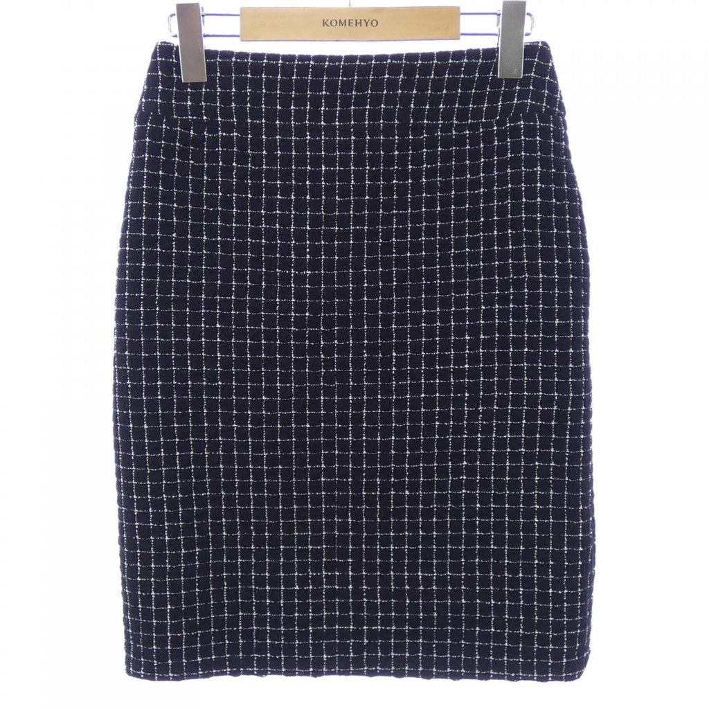 Chanel P53787V40265 Skirt