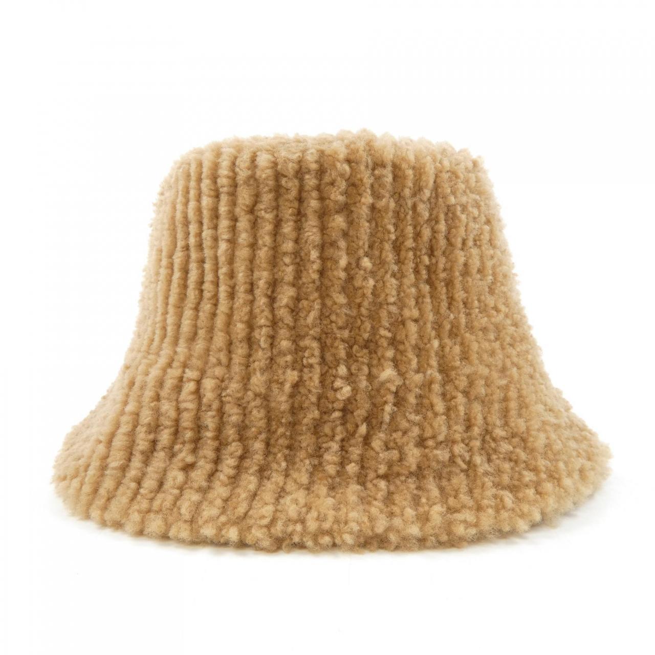 Fendi FWQ899 ASG6 M Shearling Hat
