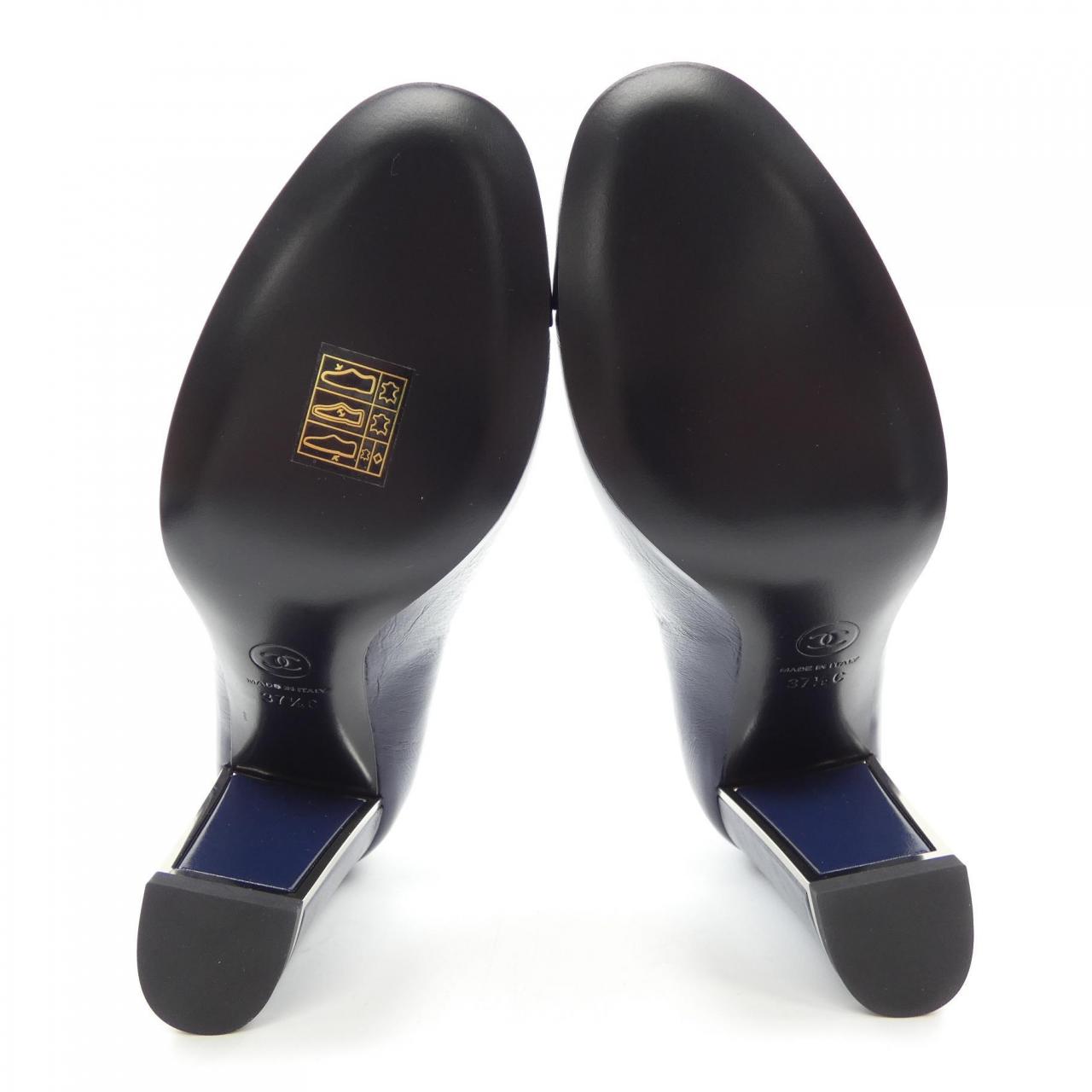 Chanel G31655X51384 Calfskin Pumps