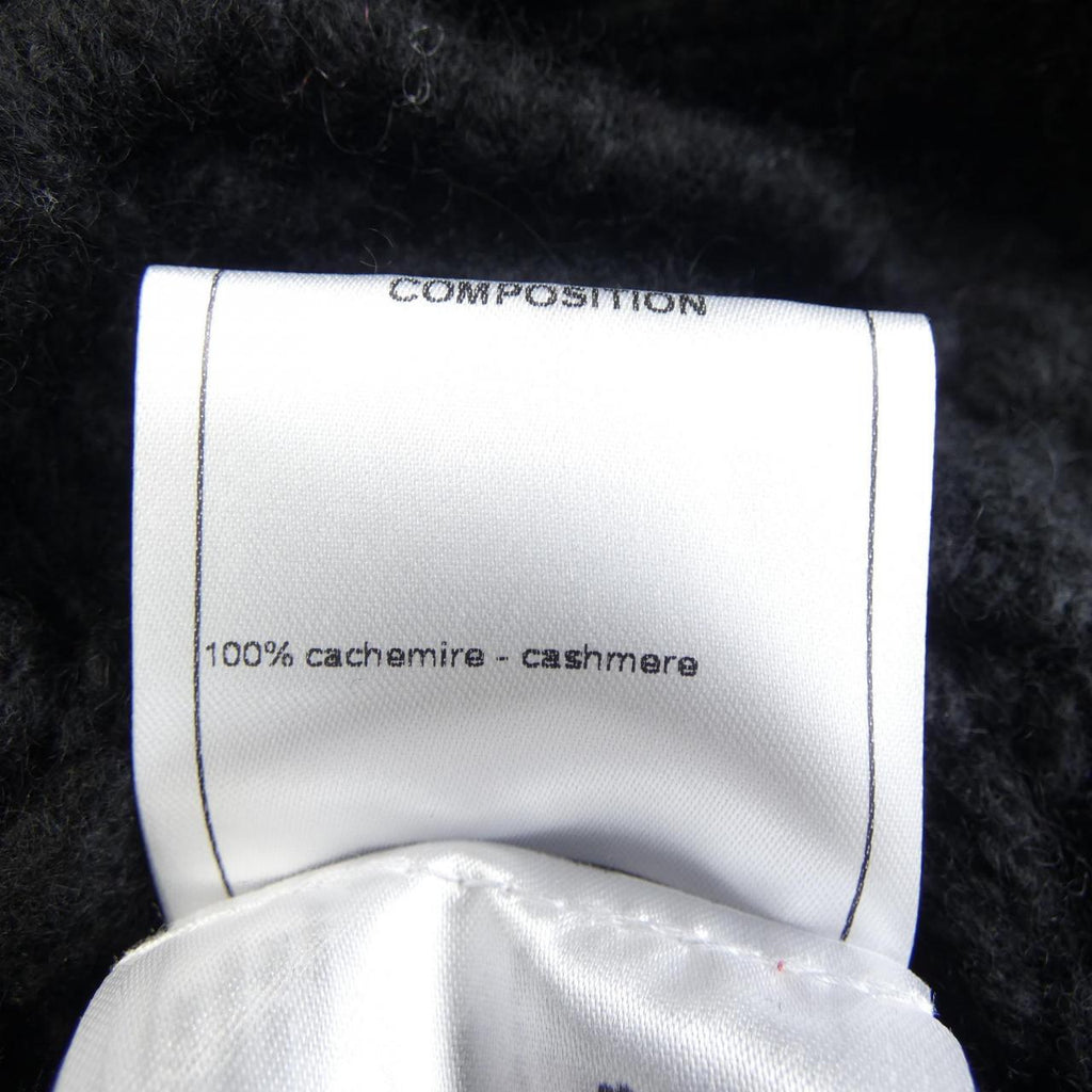 Chanel P54813K07190 Cashmere igan
