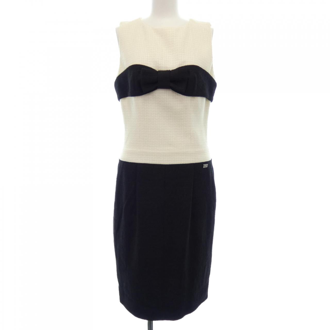Chanel P35516W04308 09P Dress