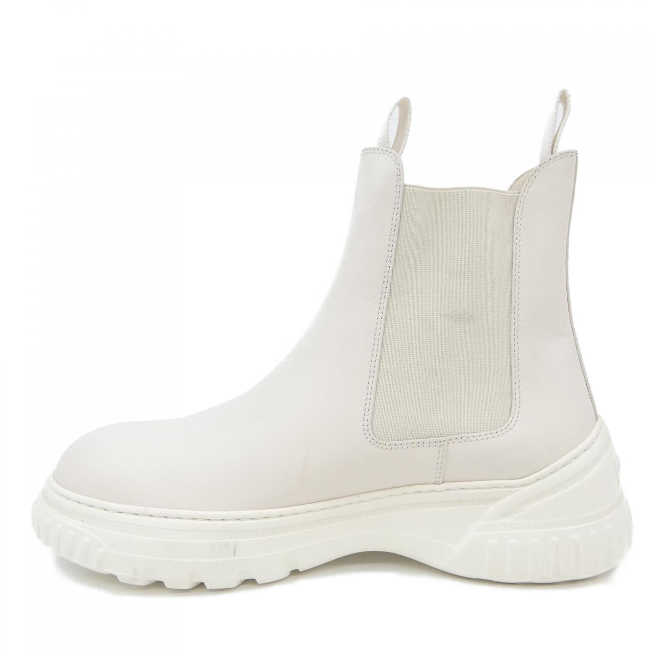 Christian Dior MDI780VEA Calfskin Boots