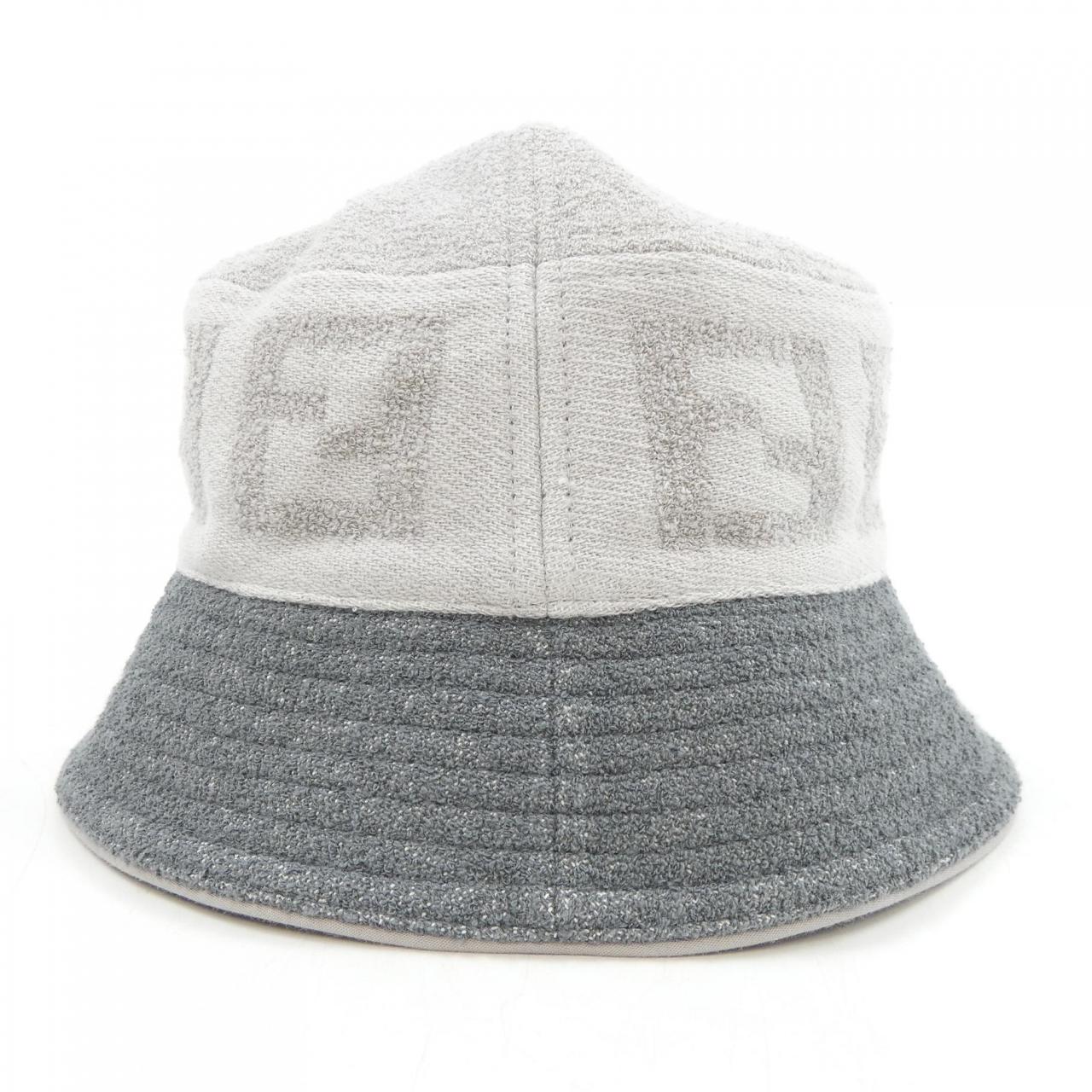 Fendi FXQ958 AN94 Hat