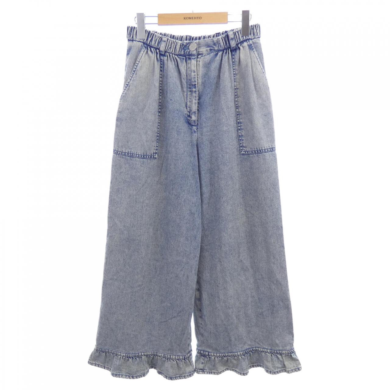 Chanel P73070V64637 Jeans
