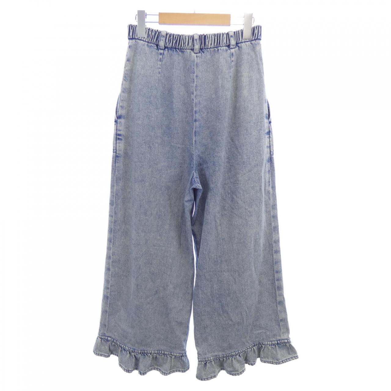 Chanel P73070V64637 Jeans