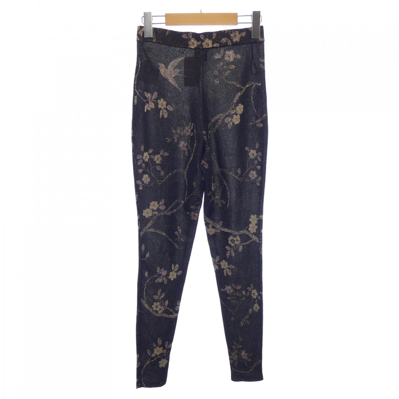 Chanel Leggings