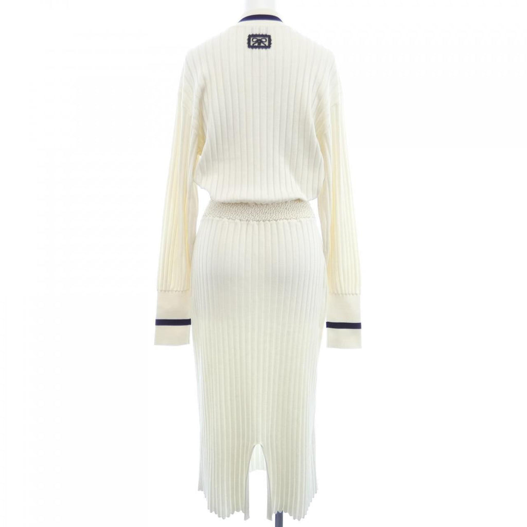 Chanel P76885K11091 Dress