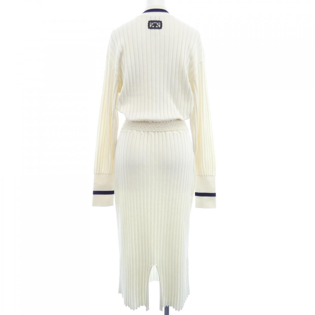 Chanel P76885K11091 Dress