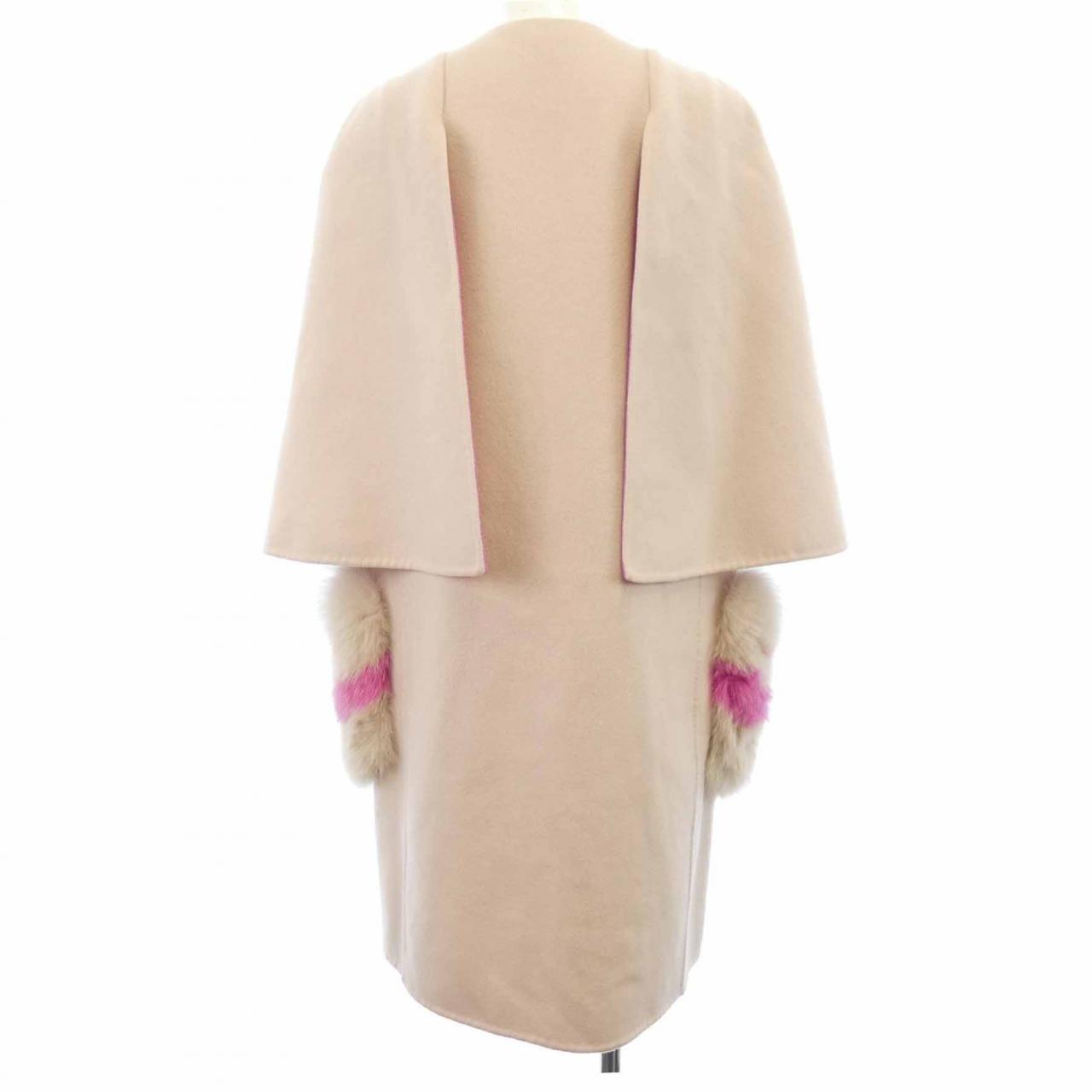 Fendi FF8458 W1D Fox Coat