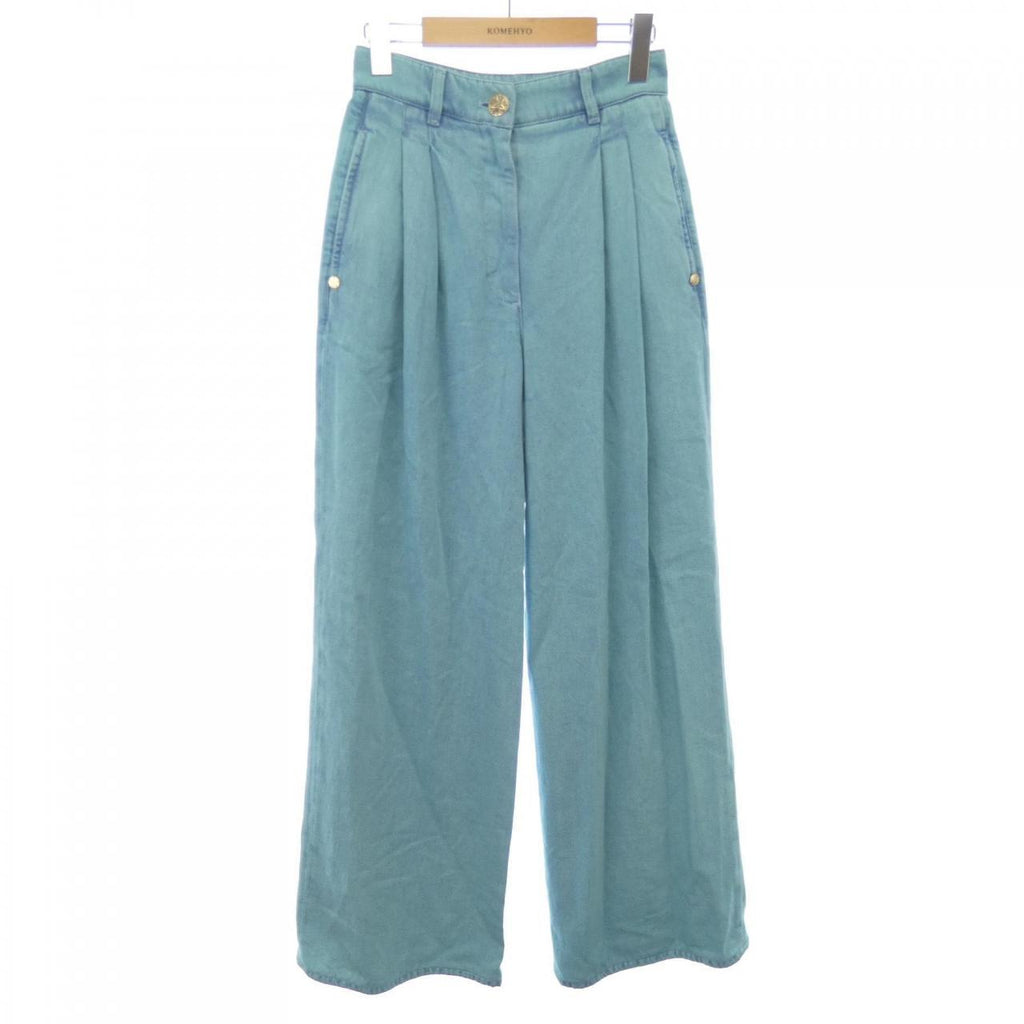 Chanel P70662V62122 Pants