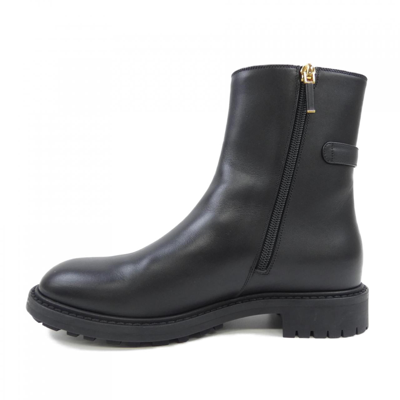 Christian Dior 30 Montaigne Boots