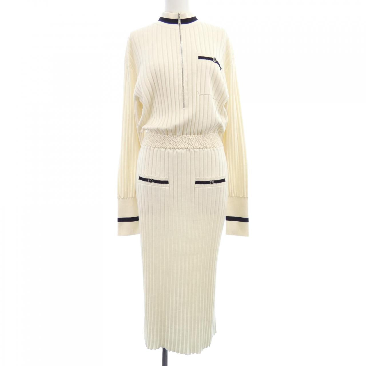 Chanel P76885K11091 Dress
