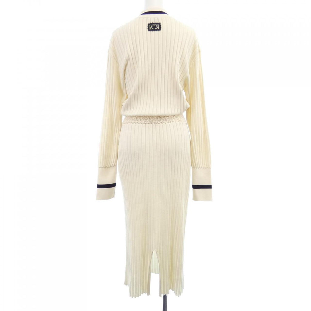 Chanel P76885K11091 Dress