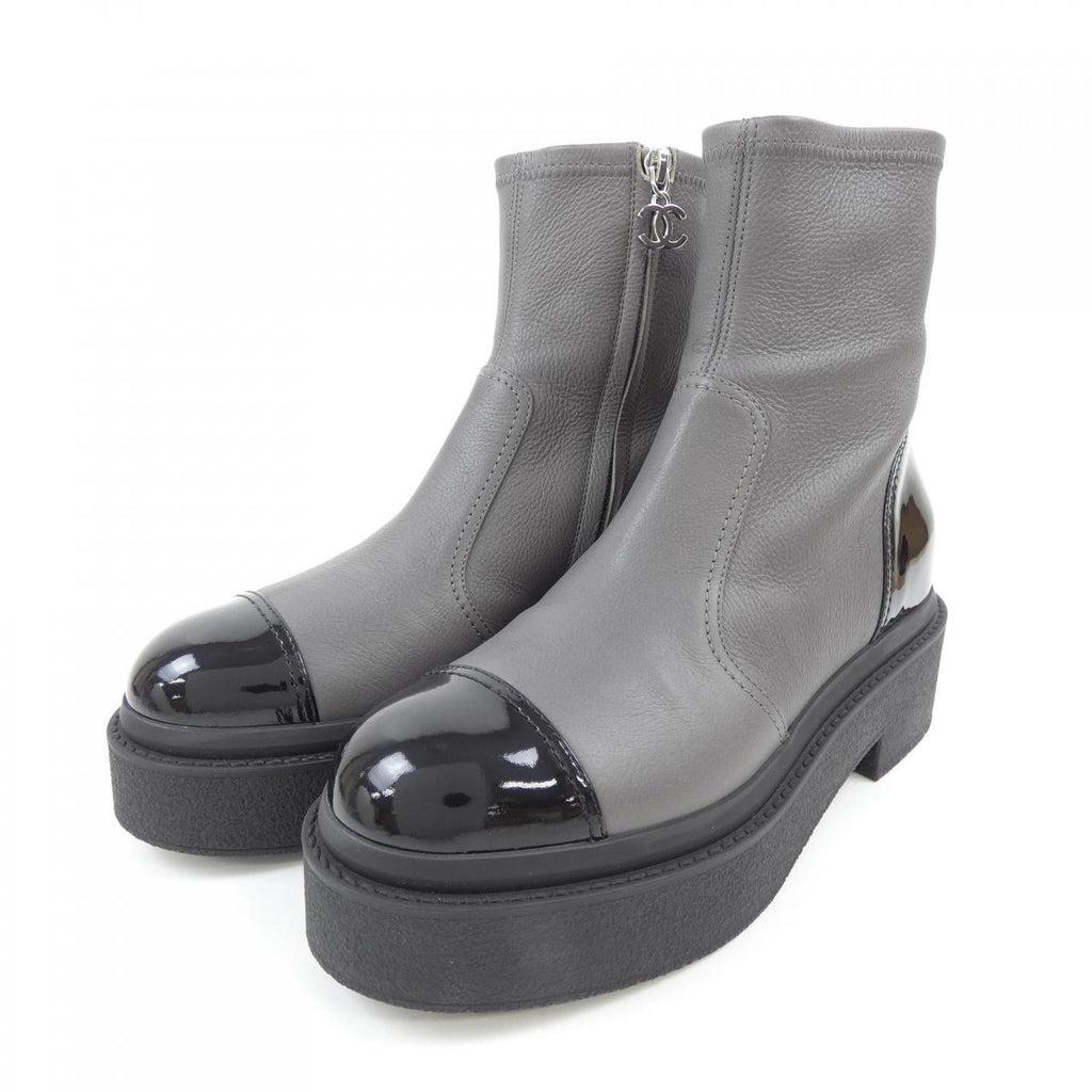 Chanel G45329B14510 Grained Calfskin Patent Calfskin Short Boots