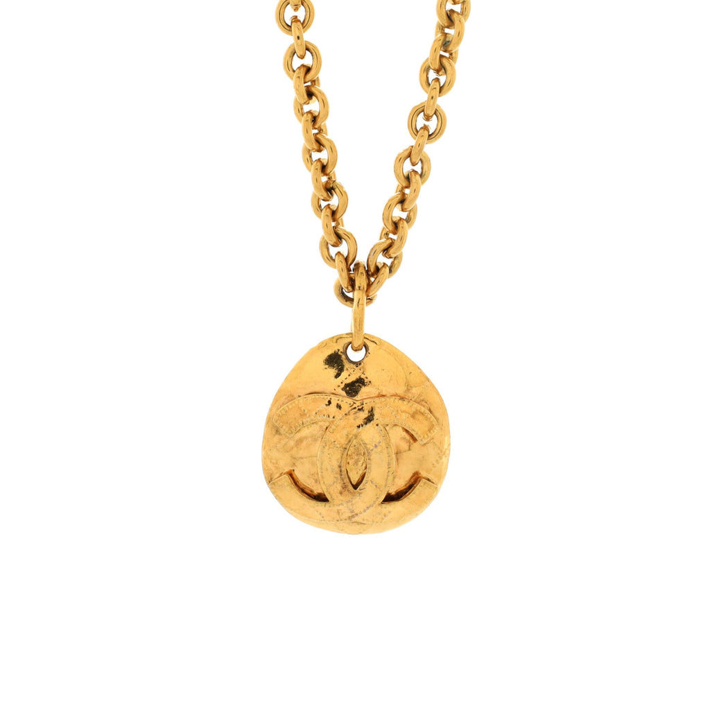 Vintage CC Quilted Teardrop Pendant Necklace Metal