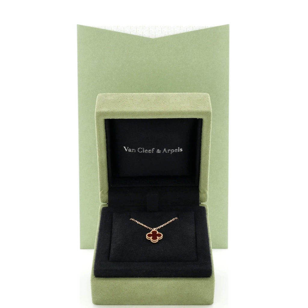 Sweet Alhambra Pendant Necklace 18K Rose Gold and Carnelian