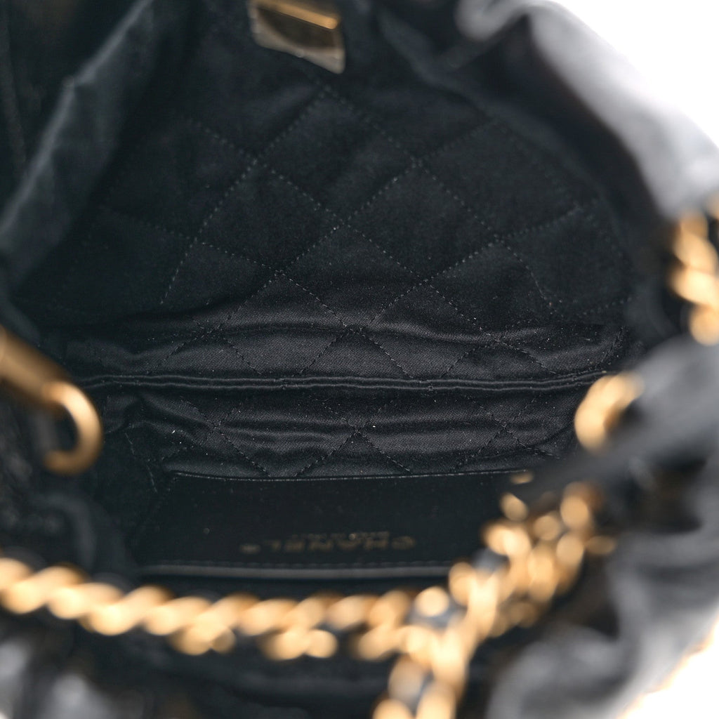 Shiny Crumpled Calfskin Quilted Pearl Mini Chanel 22 Black