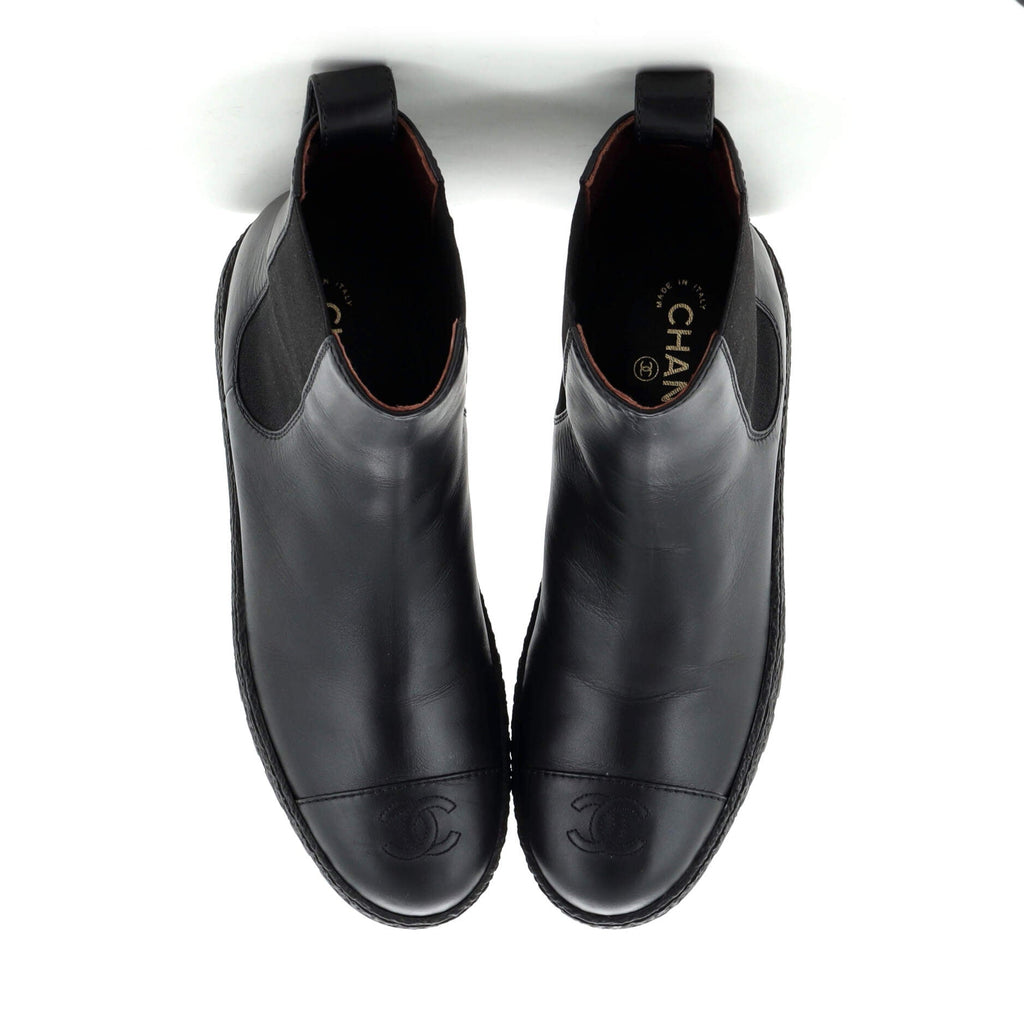 Women's CC Turnlock Cap Toe Chelsea Boots Leather