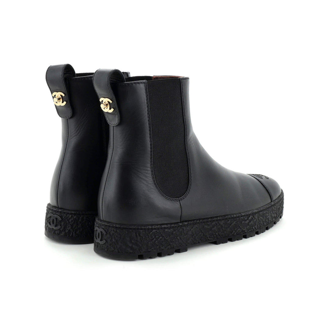 Women's CC Turnlock Cap Toe Chelsea Boots Leather