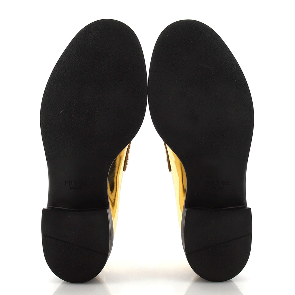 Women's Triangle Logo Loafers Spazzolato Leather