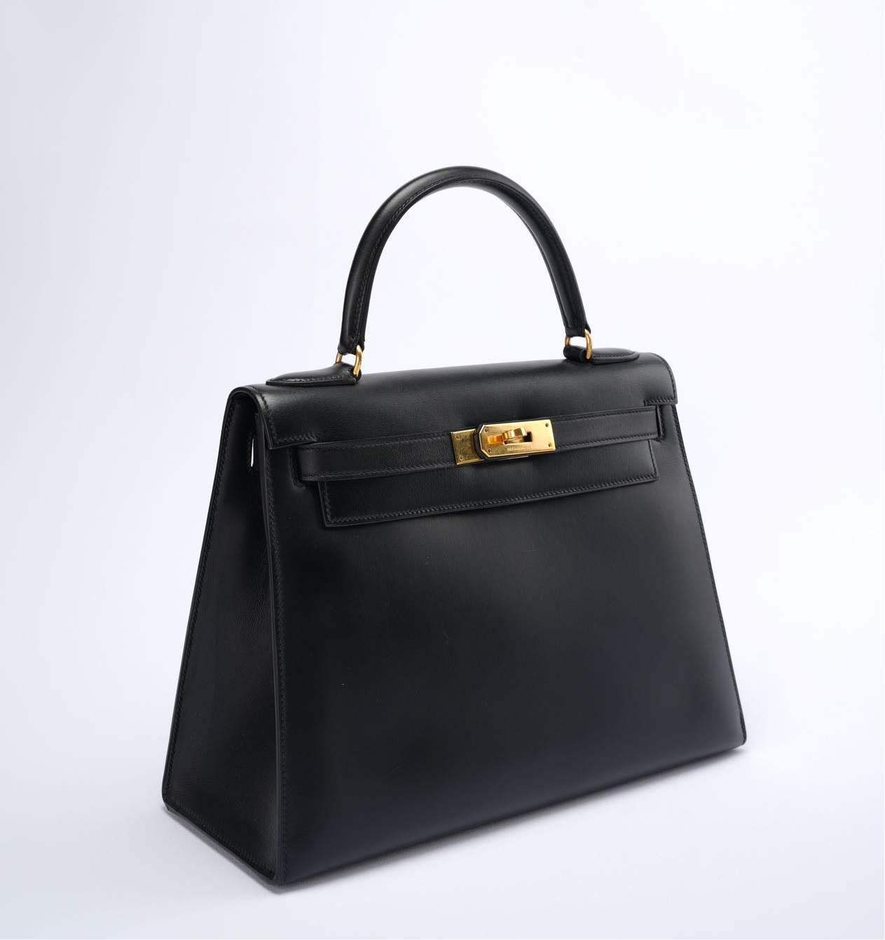 Hermes Vintage Kelly 28 Sellier Bag in Black Calf Box Leather With Gold Hardware