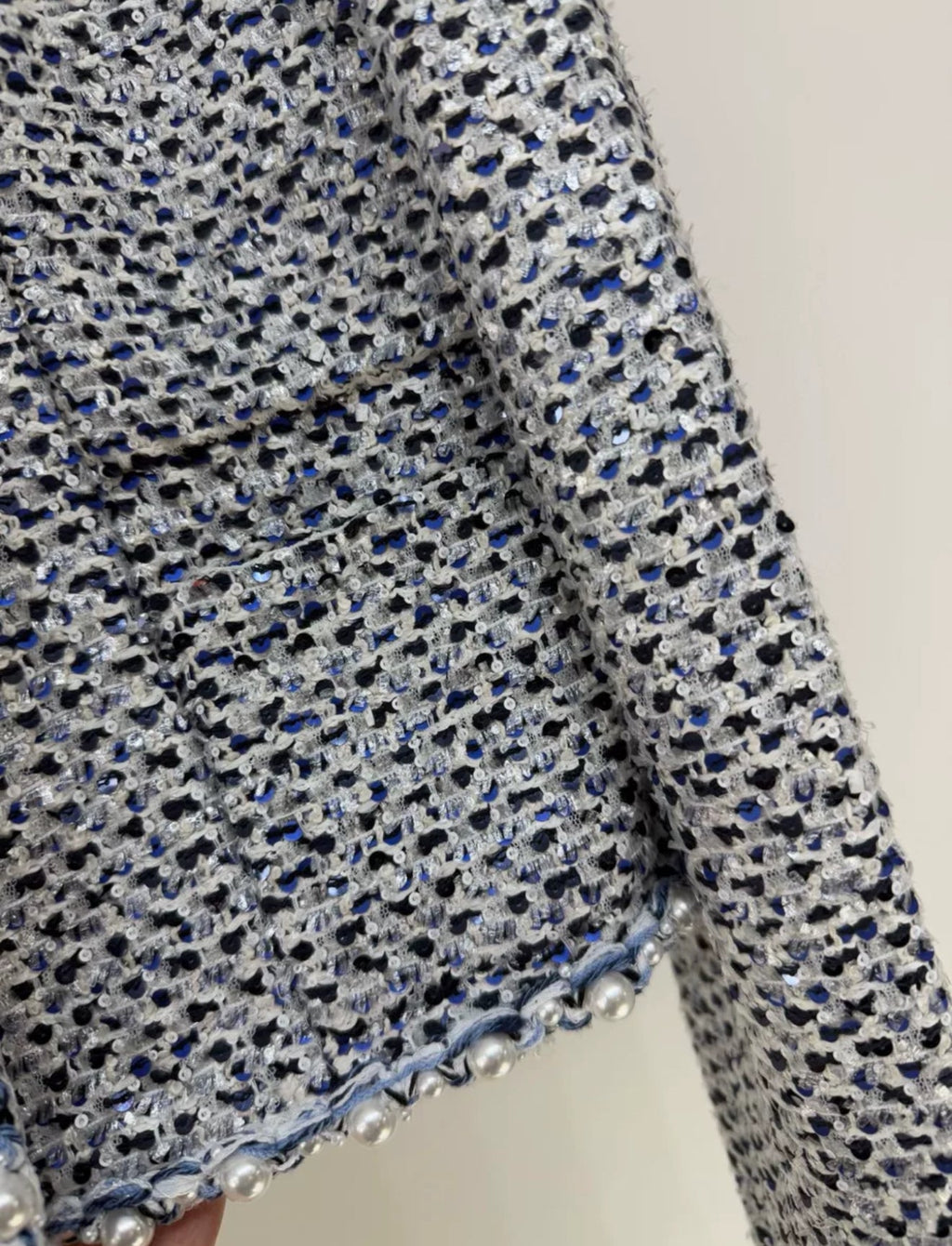 Chanel 25P white and blue pearl sequinned Tweed jacket