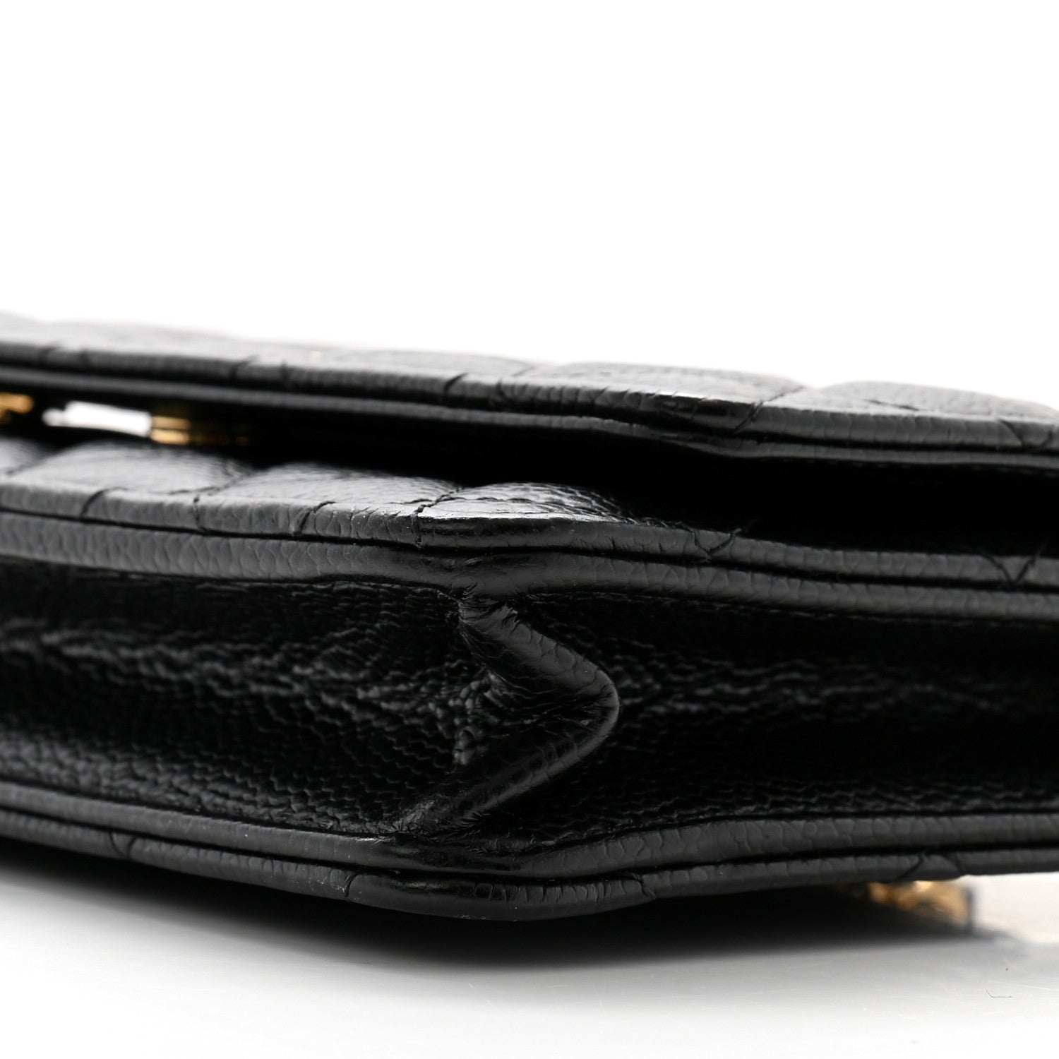 Caviar Quilted Wallet on Chain WOC Black